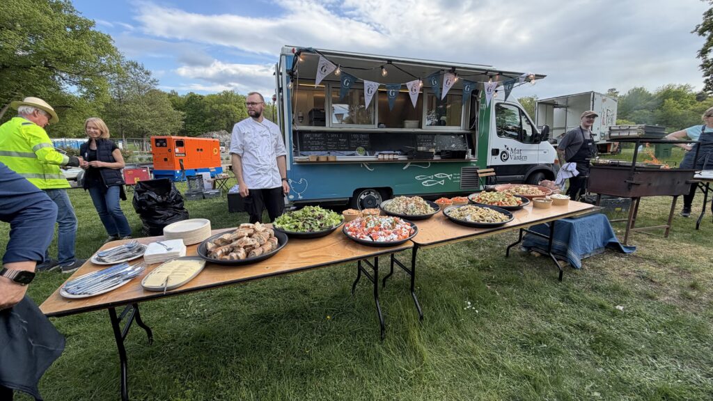 Grillbuffe på branschmingel efter Forum för naturturism